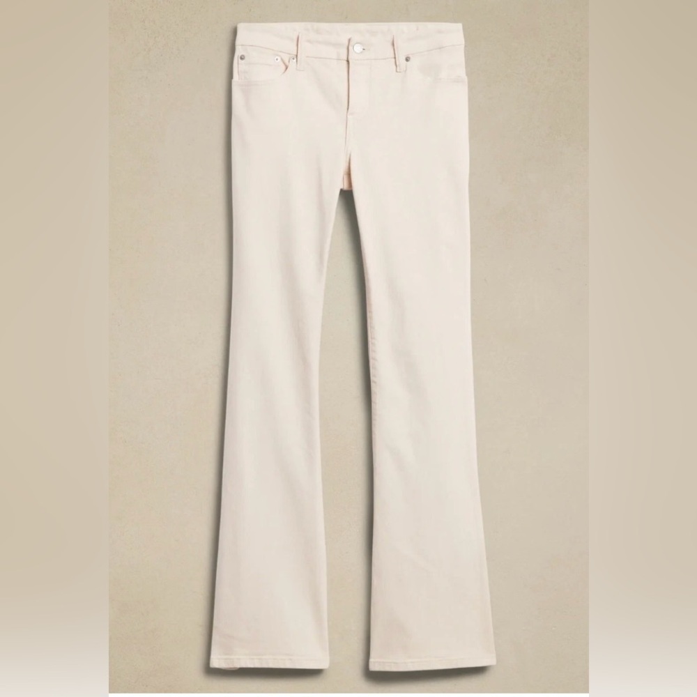 Banana Republic Low Rise Bootcut Denim Jean Ecru Size 16 (33) NEW
